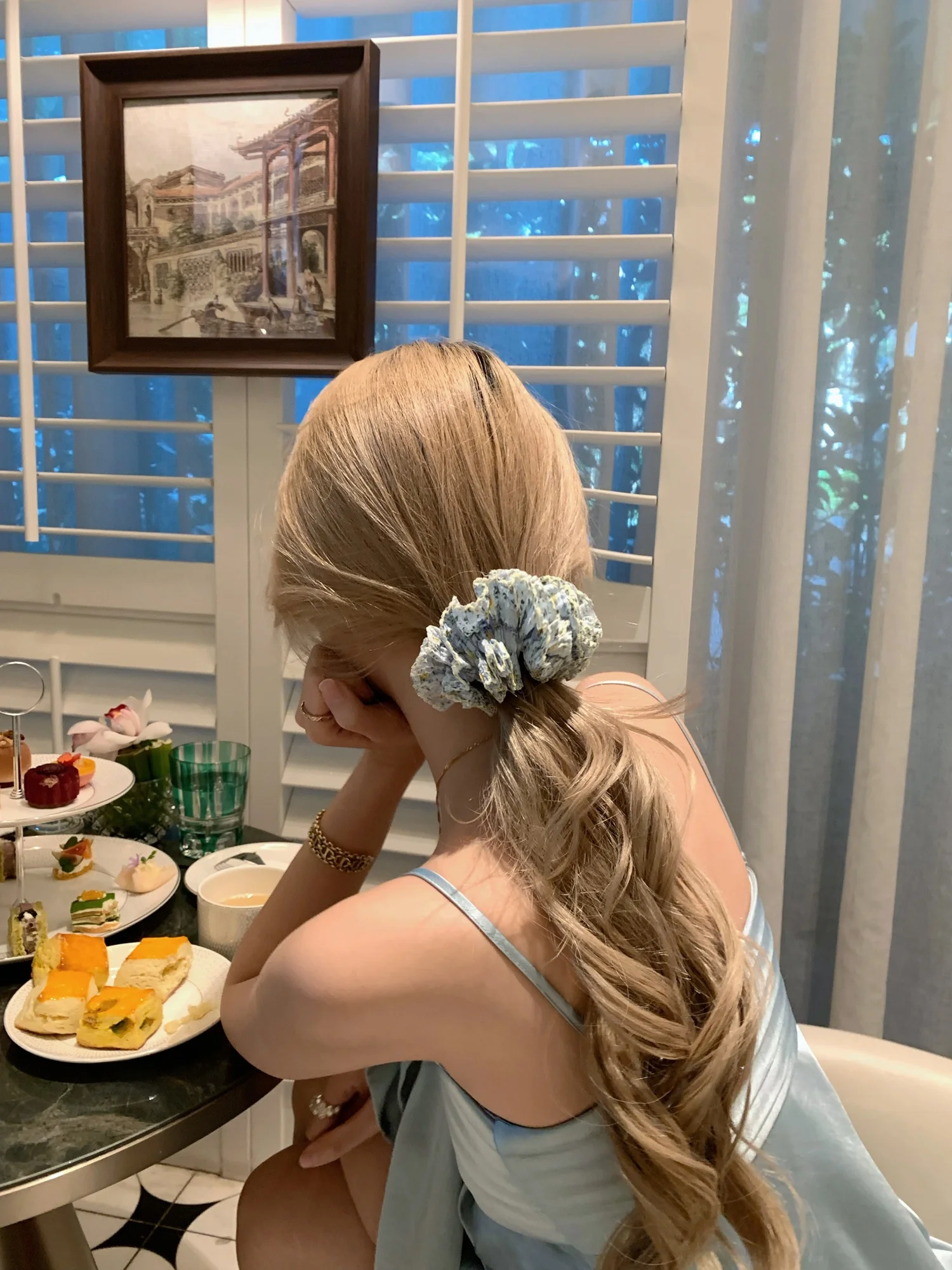 花柄ヘアゴム春用：可愛いデザインと女性向けの機能性を徹底解説