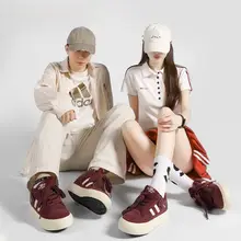 ワインレッドのスニーカー【ユニセックス・レトロデザイン・カジュアル】