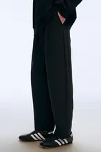 感あるメンズストレートパンツ【極上の柔らかさ・ゆったりフィット】