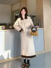 米白色の高級感あるファッションスーツスカート【春・フレンチスタイル・ショートジャケット・膝下スカート】（セットアップ対応）