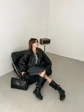 本革製 パンクスタイルのブーツ【ミドルカット・バンド付き・ライディング用】