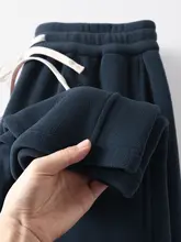 汚れに強く暖かい！保温性に優れたフリース素材のストレートパンツ【秋冬用・ダークブルー・カジュアル】