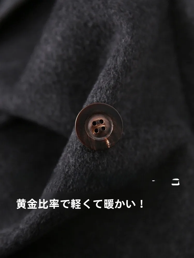 ママコーデの基本スタイルとは？ダブルブレストモヘア  コートの実用性徹底解説