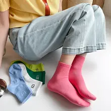 刺繍入り 韓国風 学院スタイルのスポーツ中筒ソックス【春夏用・薄手・ピンク・グリーン・ブルー】