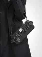ドット柄フリルデザインのショルダーバッグ【トート・斜め掛け対応】