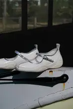 デザイン性に優れたスポーティーなマリージェーンシューズ【厚底・内増高】