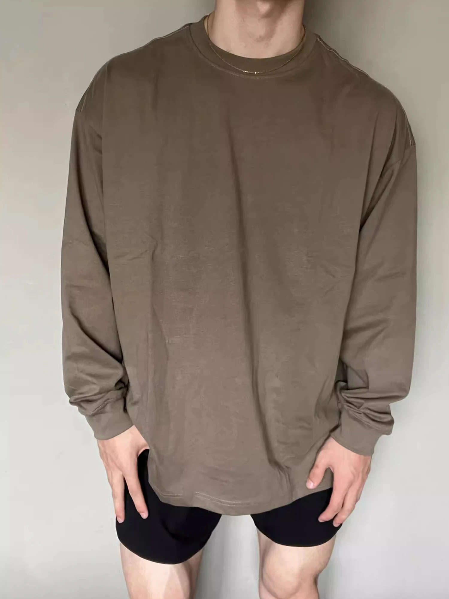 どうすればTシャツ ロンT 重ね着 ダサいを、おしゃれに変えることができるのか？厳選5選