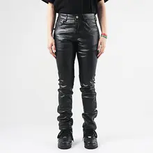 洗い加工したストリートスタイルのデニムパンツ【スリムフィット・仕様】