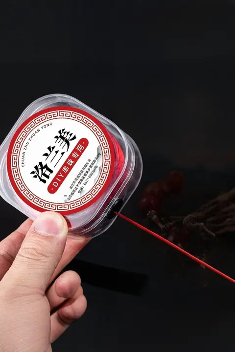 耐久性の高い赤色エラスティックビーズストリング【手作り用・朱砂風デザイン】