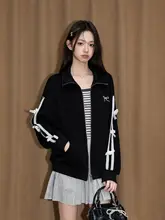 黒色の襟付きスウェットカーディガン【レーストリム・ジッパータイプ・春秋用】