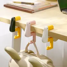 角型ハリネズミデザインの回転式フック【穴あけ不要・デスクサイド収納用】
