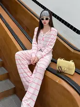 軽量フード付きストライプデザインの防寒カーディガンとパンツ（セットアップ対応）