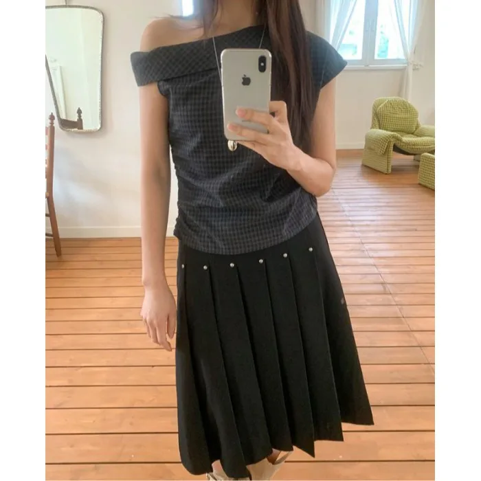 40代女性に合うショート丈トップスのコーデは？厳選4選で着こなしの自信を取り戻そう