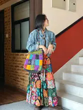 レトロなカラフルプリントのパッチワークスカート【春夏用・コットン・民族風・大きなフレア】（セットアップ対応）
