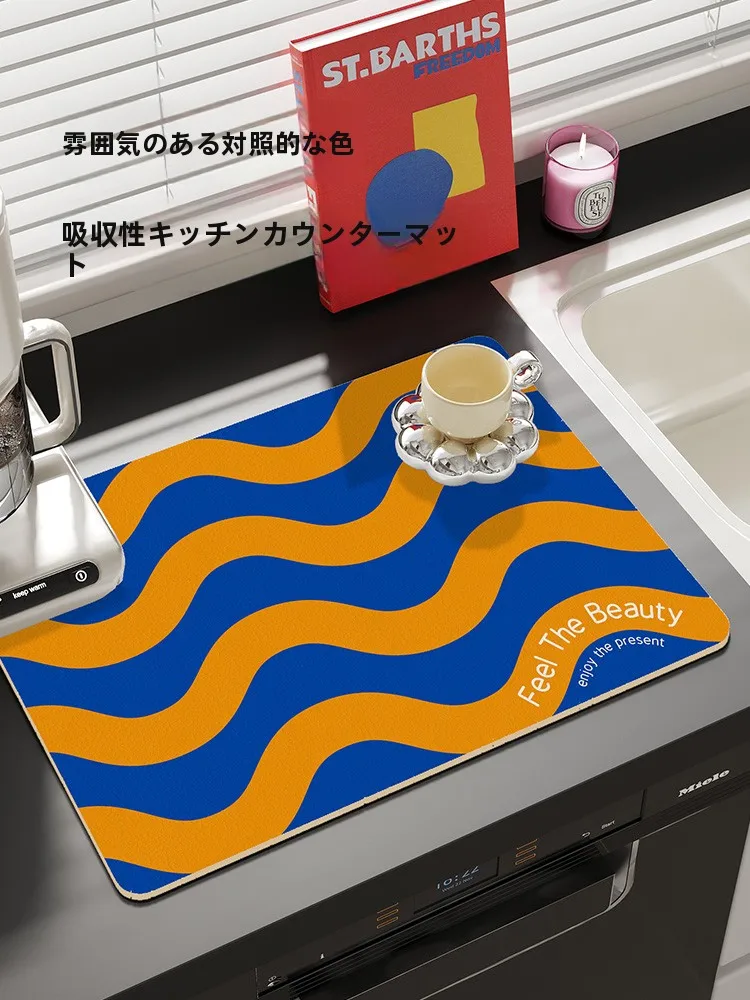 キッチンマット おしゃれ 拭ける おすすめ5選：掃除しやすく、見た目も洗練された選び方
