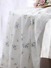 北欧風小花柄 テーブルクロス【長方形・刺繍・インテリア用】