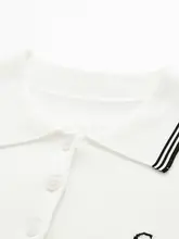 サマーシーズンにピッタリ！シルク素材のオフィスカジュアルニットTシャツ【ショートスリーブ・学院風デザイン】