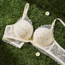 セクシーなレースのブラレット【小胸向け・ナチュラルサポート・ワイヤレス】
