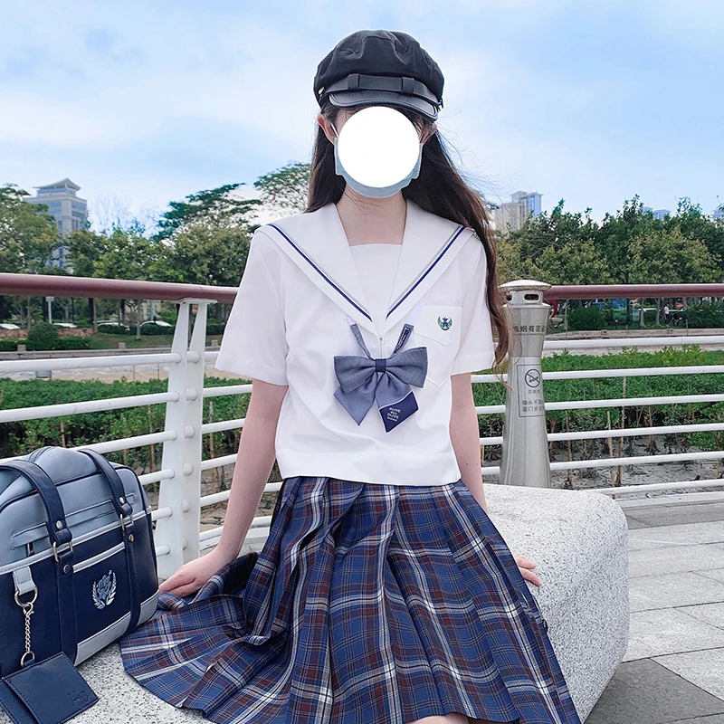 オリジナルJK制服風 百褶格子スカート：かわいい高校制服のデザインと実用性を検証
