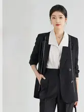 したデザインの女性用ジャケット【春秋・軽め・高級感】