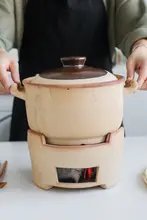 木炭製 小型陶土鍋【伝統的・保温機能・家庭用】