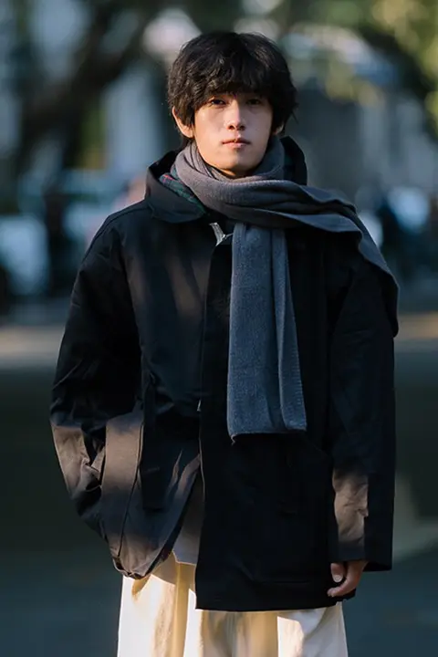 極上の柔らかさのユニセックス冬用スカーフ【学生向け・多用途・肩掛け・パシュミナ風】