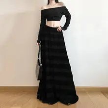 ブラックベルベットのハイウエストタイトスカート【冬用・ウエストゴム・Aライン・シンプルデザイン】