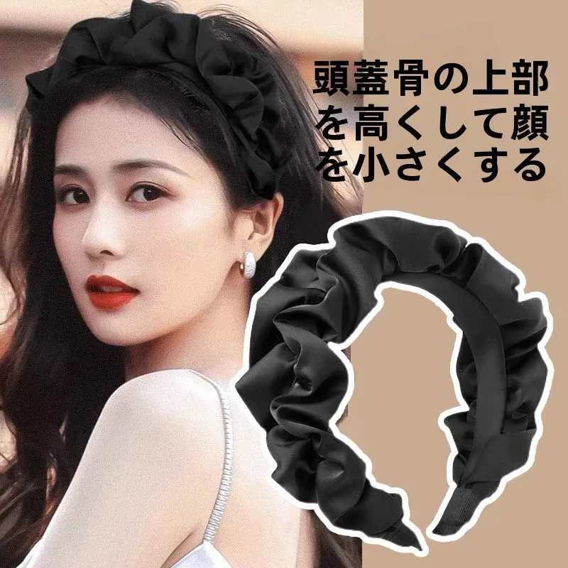 丸顔に見えるヘアアレンジを簡単にするには？小型増高ヘアバンドの選び方と実際の使い方