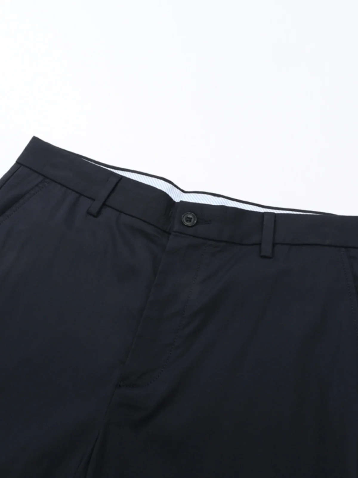 カーゴパンツ メンズ コーデ 完全ガイド｜動きやすさと見た目を両立