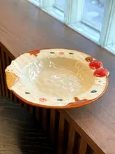 可愛い苺デザインの陶器製ボウル【家庭用・釉下彩・サラダやご飯に最適】