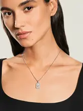 美しい蝶デザインのネックレス【洗練されたデザイン・鎖骨チェーン・シンプルアクセサリー】