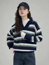 ストライプデザインのニットセーター【Vネック・春用・レトロ・コーディネートしやすい・スリム効果】