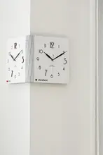 壁掛け時計 コーナー用 両面 モダン シンプル おしゃれ リビング 家庭用 「EMITDOOG」