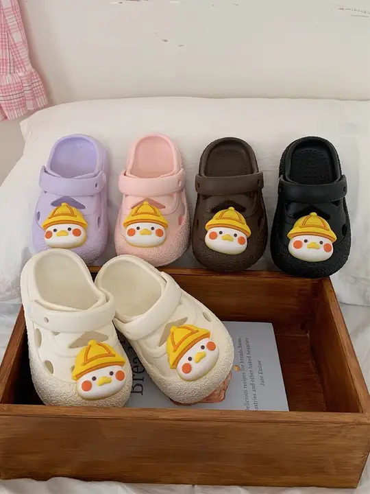 シンプルなデザイン！子供用サンダル【防滑・夏用・アウトドア対応】（セットアップ対応）