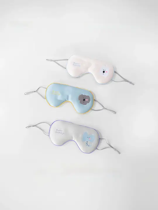 シルク製刺繍入り睡眠アイマスク【通気性・遮光・学生・オフィス向け】