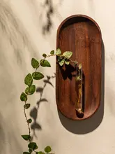 シンプルなデザインの木製壁掛け花器【アートな装飾・禅スタイル】