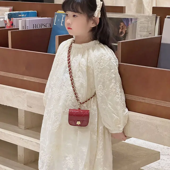 韓国子供ファッションひし形チェーン クロスボディバッグ