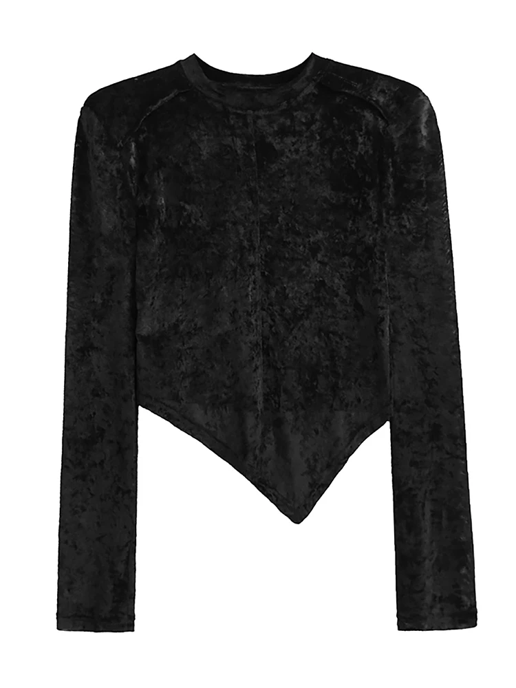 デザイン性の高いパッド入りTシャツ【スリムフィット・  春秋用・スタイリッシュ】：女性向けの春・秋に最適な着用シーンと素材特性