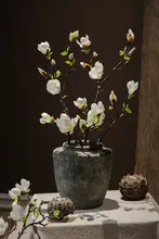 高級感あふれる玉蘭の造花【リビングやダイニング用の装飾】