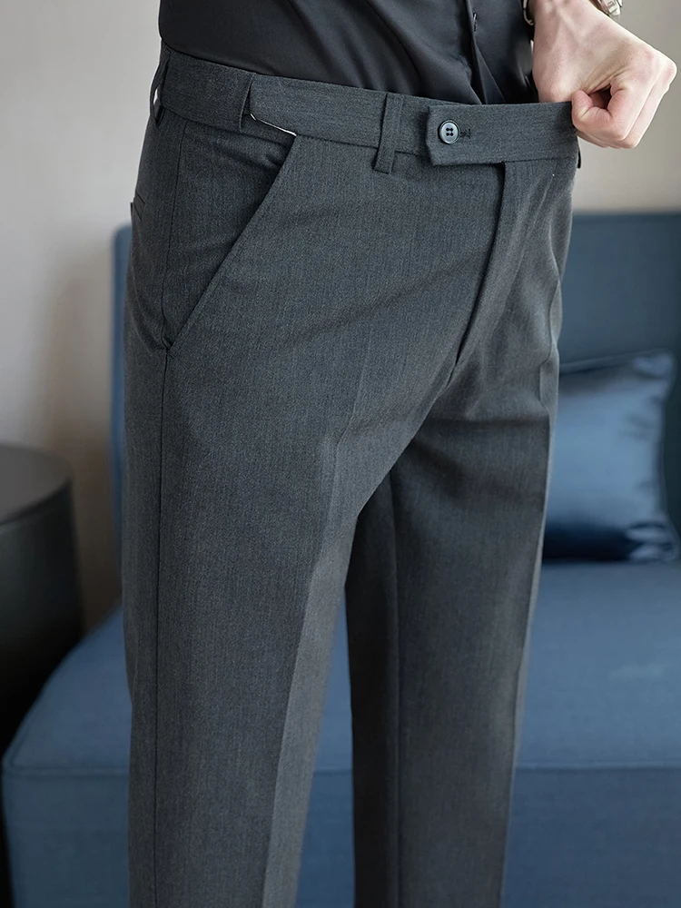 通勤パンツに悩むあなたへ：トラックパンツとビジネスカジュアルの境界はどこ？