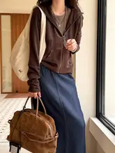 花柄デザインのラウンドネックファスナー付きフーディ【女性用・秋冬向け・透かし編み】