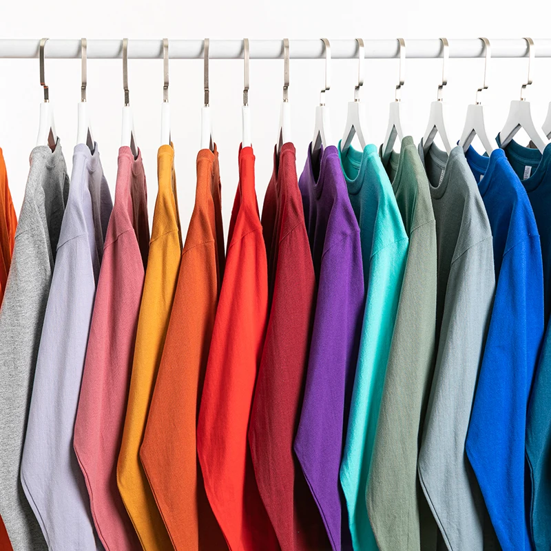 ユニバーサルオーバルTシャツは本当に通年で着られるのか？実際の使い心地と選び方を徹底解説