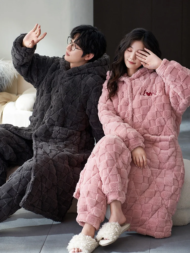 1000円プレゼント 男女兼用 どんなアイテムがおすすめ？——冬の恋を温める、ペアルームウェアの選び方