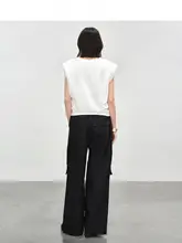 デコルテデザインのノースリーブTシャツ【カジュアル・コットン素材・フィット感・ウエストライン強調】