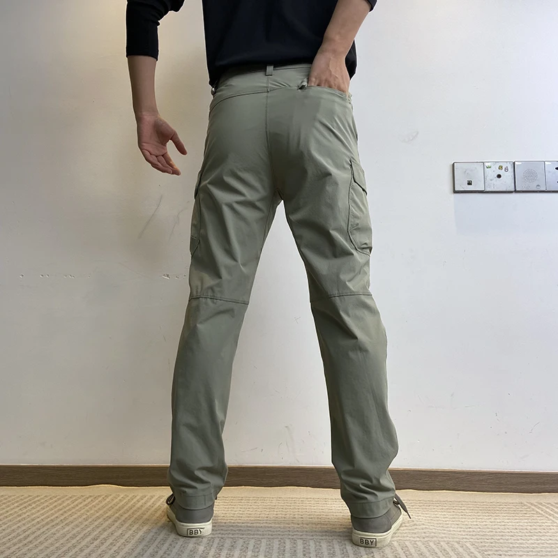 カーゴパンツ メンズ コーデ 完全ガイド｜通勤・夏日常に最適なスリムフィットの実用性