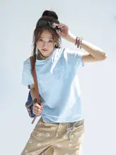 リボン付きのデザインTシャツ【夏用・防寒・快適な着心地・ゆったりシルエット】