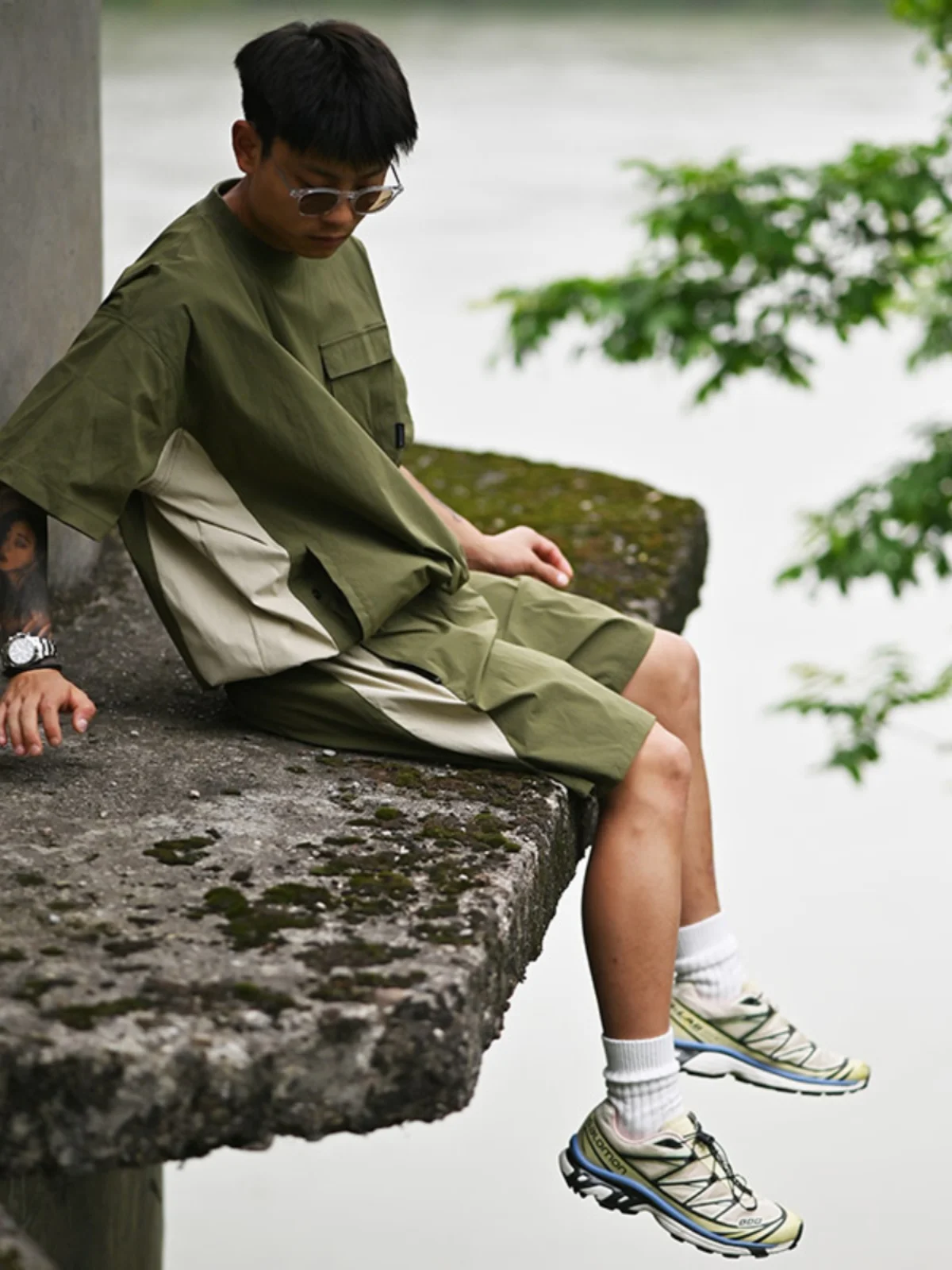 トラックトップの定義とは：吸湿速乾素材を使用した半袖Tシャツの実用性と使用シーン