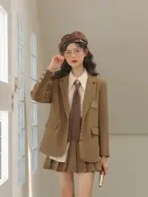 カジュアルな印象のカーキ色ブレザー【春季用・フィット・イギリス風デザイン】