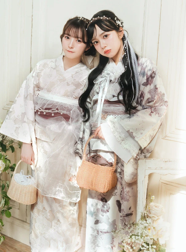かんざし 着物をどう選ぶ？花火大会にぴったりの淡い花柄二部式ドレスが実は最強だった