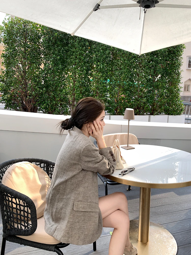 通勤服40代にぴったりな1着は？感漂う麻製スーツが解決するリアルな悩み